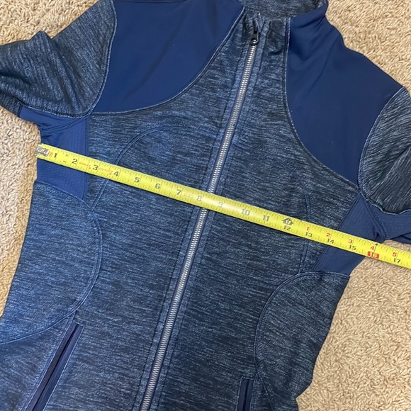 Lululemon Forme Jacket - Picture 4 of 8